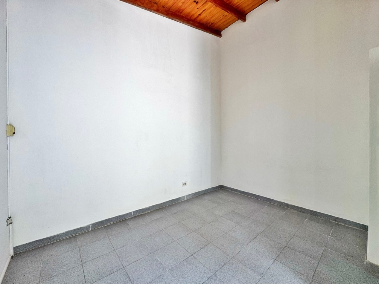 Funes te espera: casa con jardin y pileta