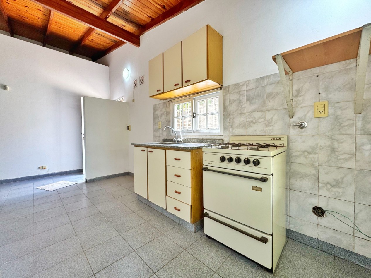 Funes te espera: casa con jardin y pileta