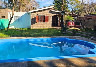 CASA CON PILETA - FUNES